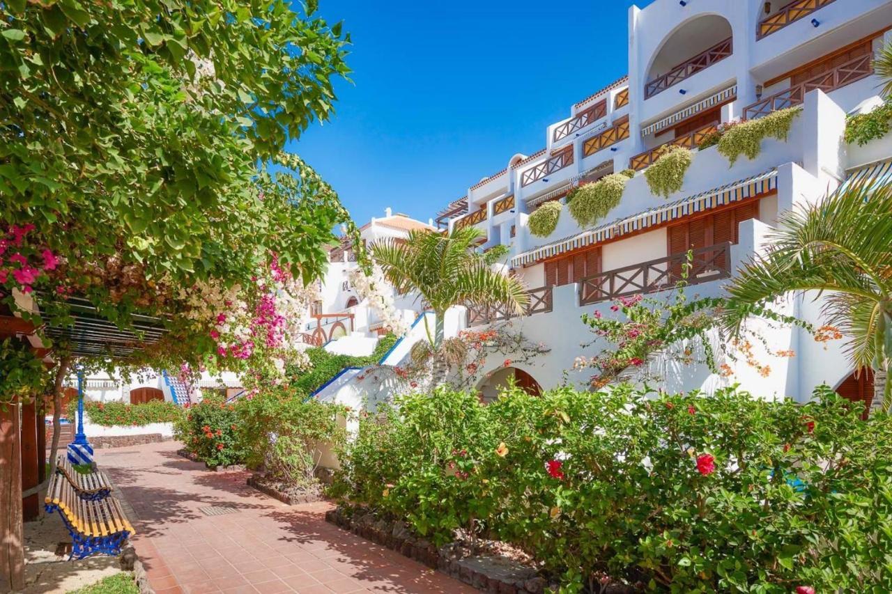 Duplex 3 Bed Apartment In Las Americas By Dream Homes Tenerife Playa de las Americas  Bagian luar foto